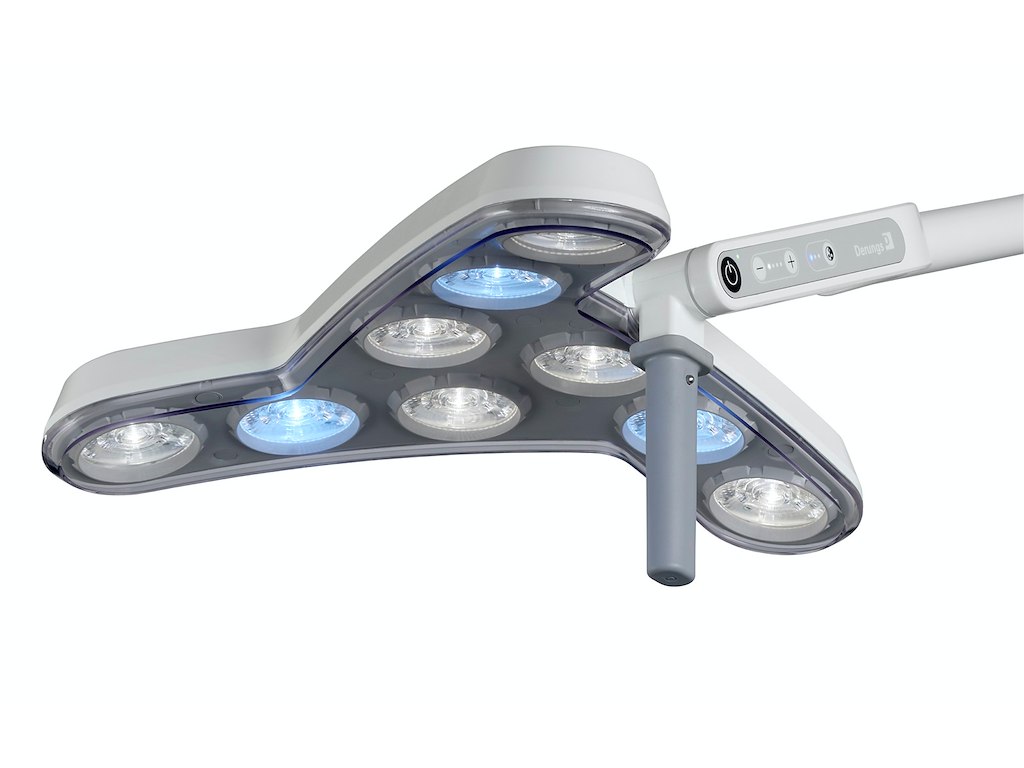Derungs Triango Fokus 100-3 C surgical light
