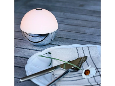 Dyberg Larsen Alba LED Bordlampe Ø 11 x H 11 cm Hvid/krom