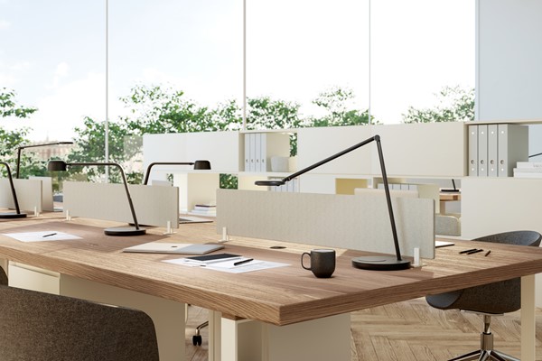 Motus Flat og Motus Table skrivebordslamper