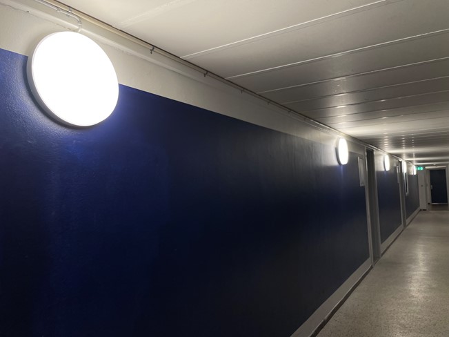 lampe med sensor på gang